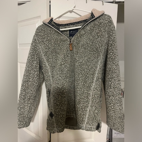Simply Southern Pullover - Picture 1 of 1